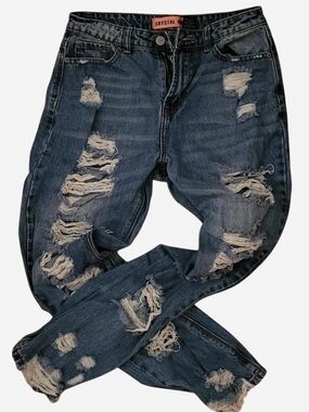 Crystal Rock 💙 Distressed Jeans